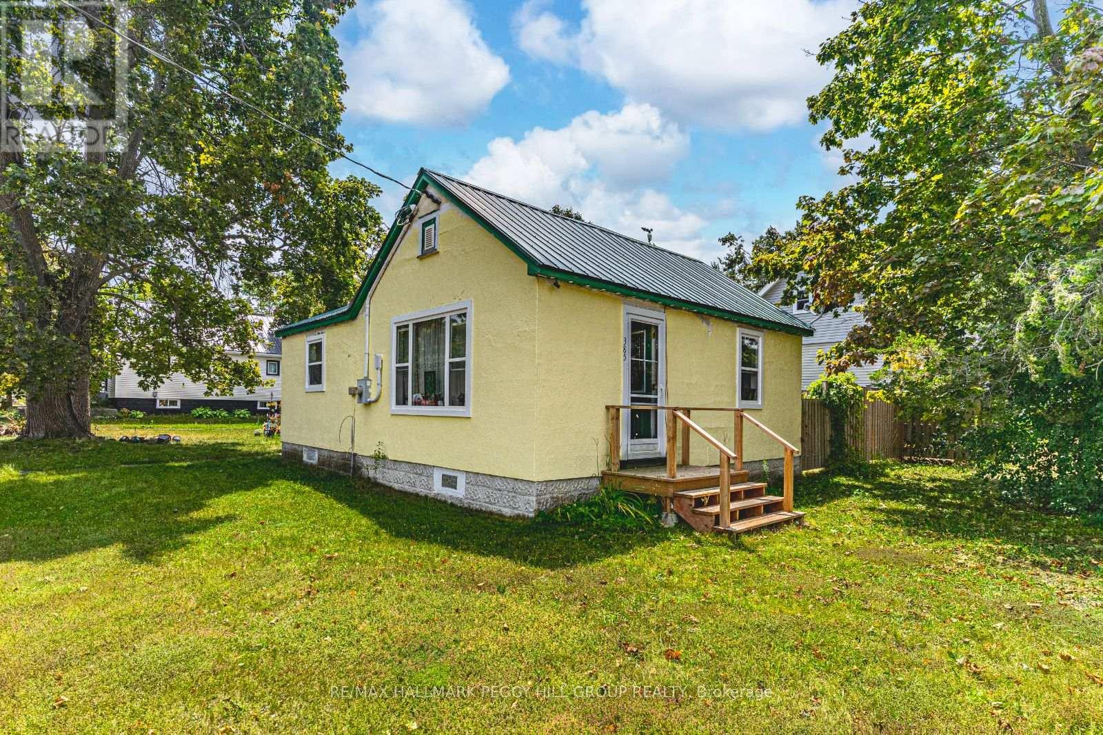 Photo 11 of 385 Mary Street, Orillia ON