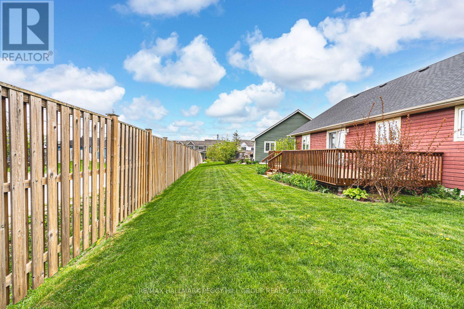 Photo 16 of 10 Grew Crescent, Penetanguishene ON