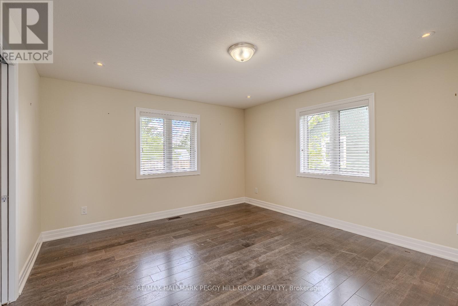Photo 9 of 10 Grew Crescent, Penetanguishene ON