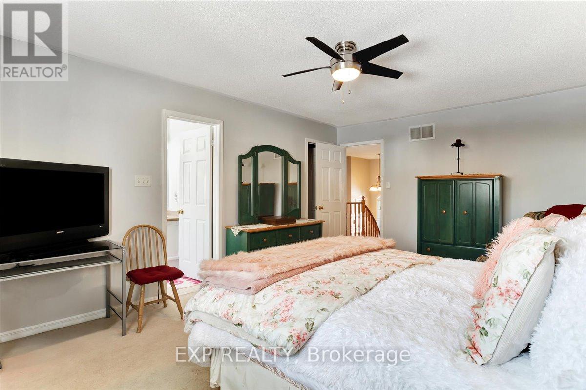 Photo 19 of 13 Masters Lane, Wasaga Beach ON