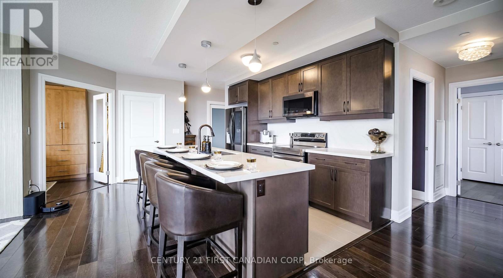 Photo 10 of 810 240 Villagewalk Boulevard, London North ON