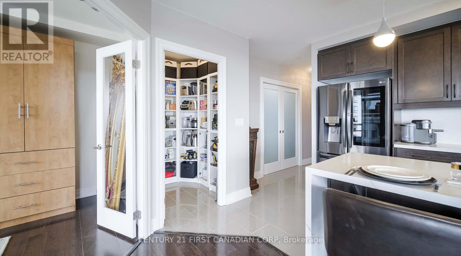 Photo 19 of 810 240 Villagewalk Boulevard, London North ON