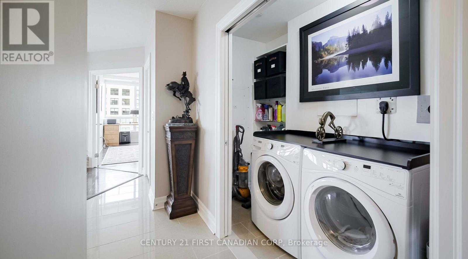 Photo 21 of 810 240 Villagewalk Boulevard, London North ON