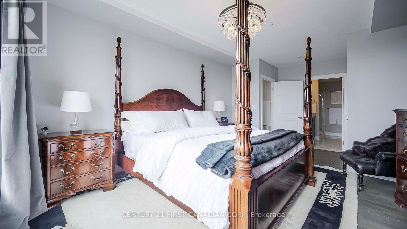 Photo 30 of 810 240 Villagewalk Boulevard, London North ON