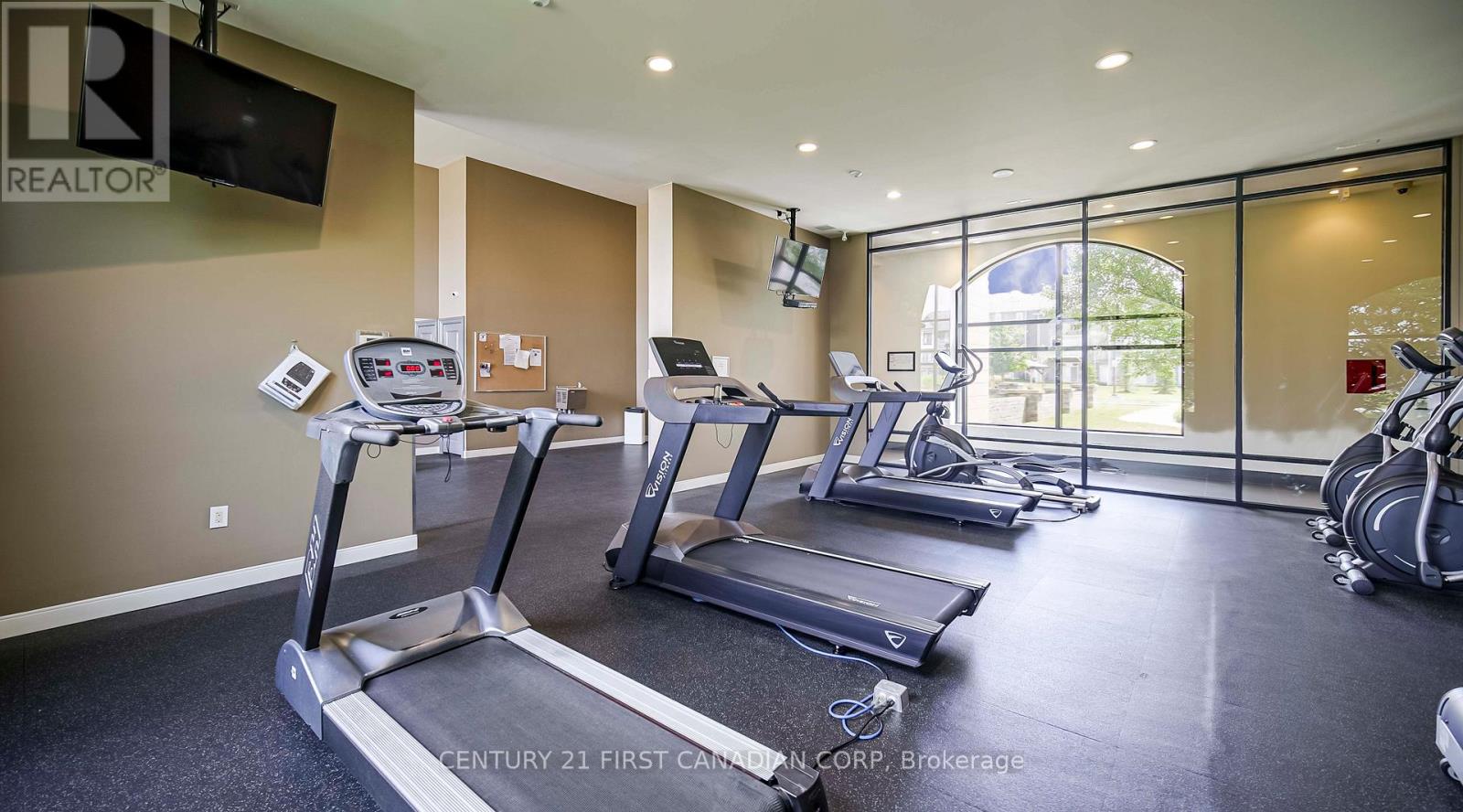 Photo 34 of 810 240 Villagewalk Boulevard, London North ON