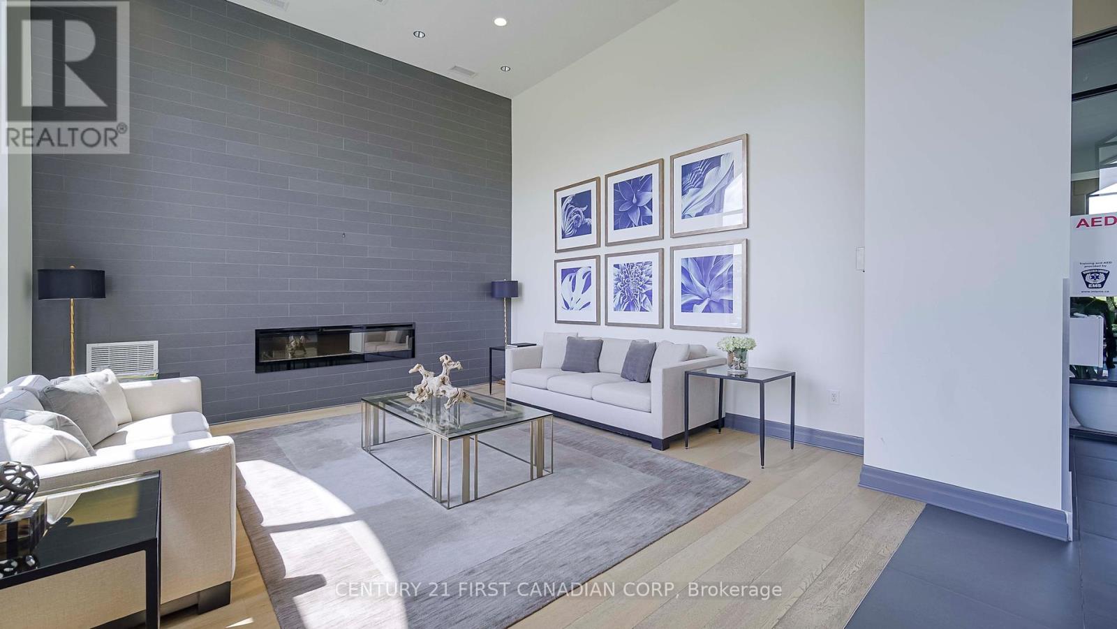 Photo 37 of 810 240 Villagewalk Boulevard, London North ON