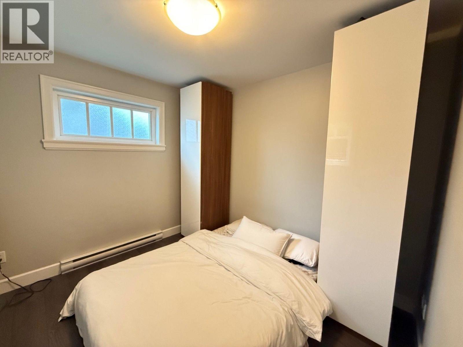 Photo 6 of 3311 W 12 Th Avenue, Vancouver BC
