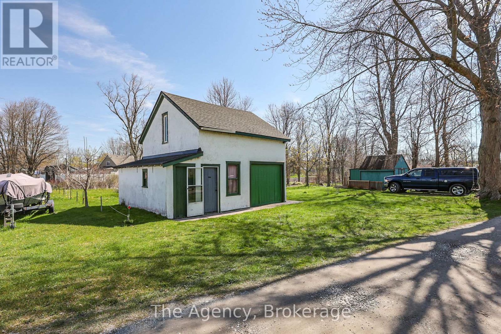 Photo 33 of 11611 Beach Road W, Wainfleet ON