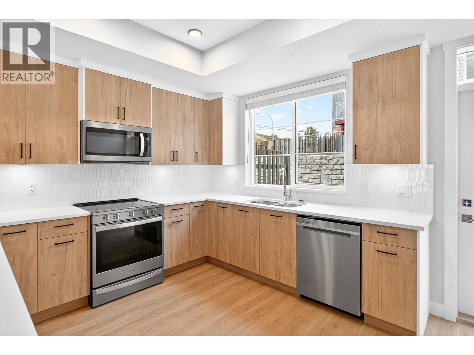 190 4025 Gellatly Road South, West Kelowna
