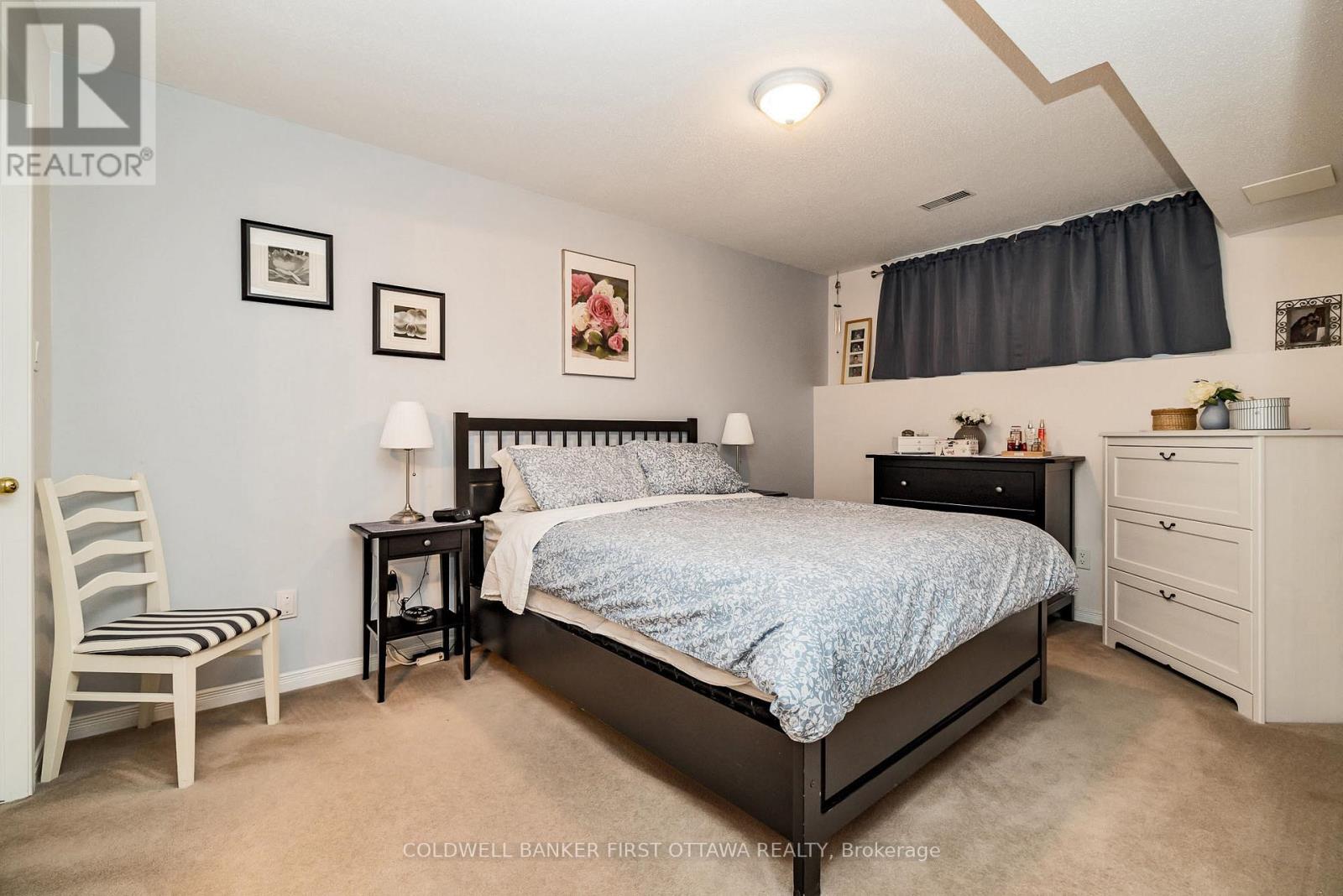 Photo 14 of 389 Wiffen Private, Ottawa ON