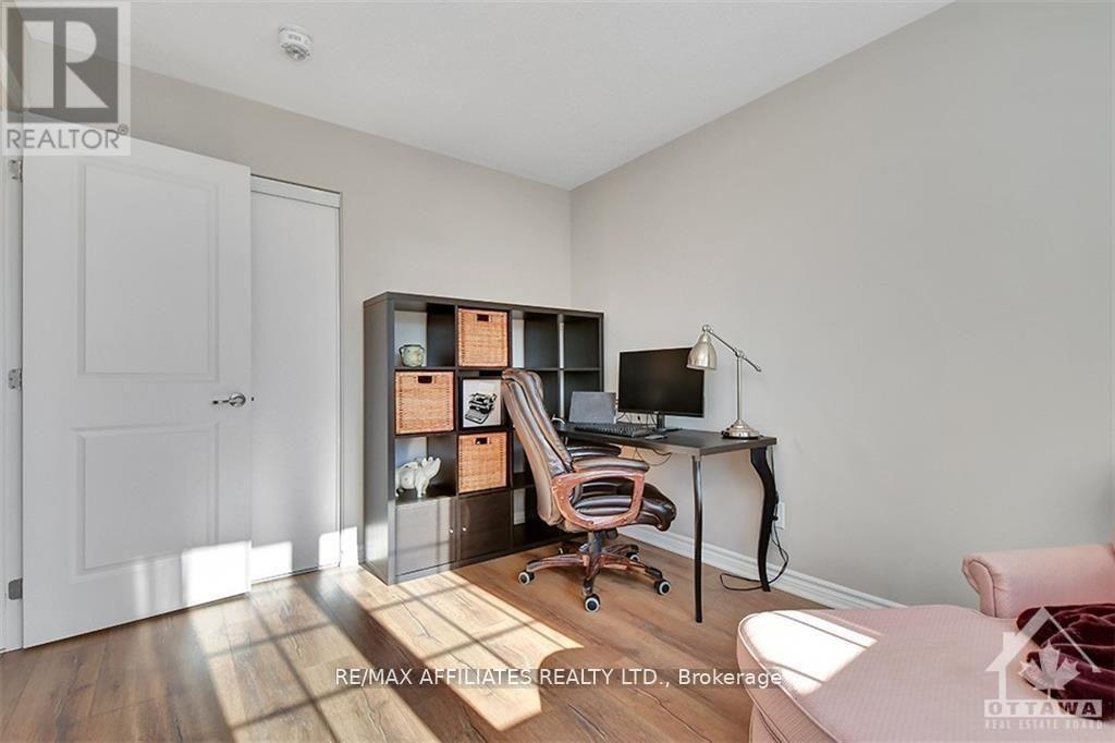 Photo 21 of 514 Broadleaf Street, Ottawa ON