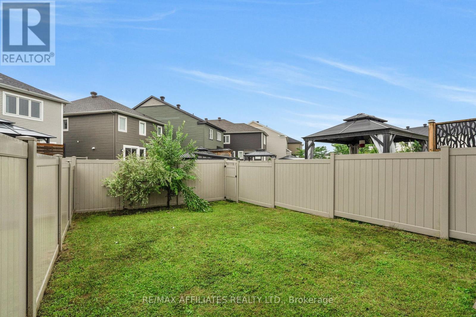 Photo 23 of 514 Broadleaf Street, Ottawa ON