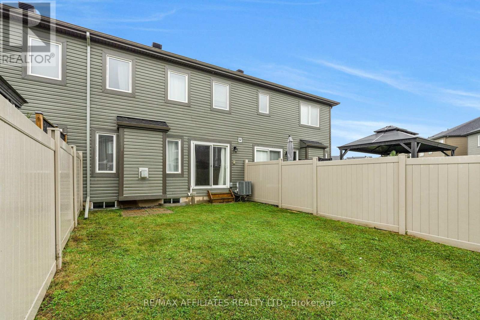 Photo 25 of 514 Broadleaf Street, Ottawa ON