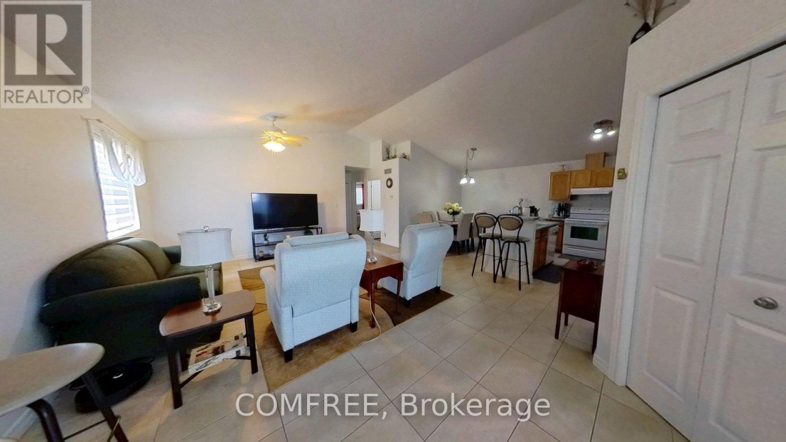Photo 35 of 20 Normandy Avenue, Kingsville ON