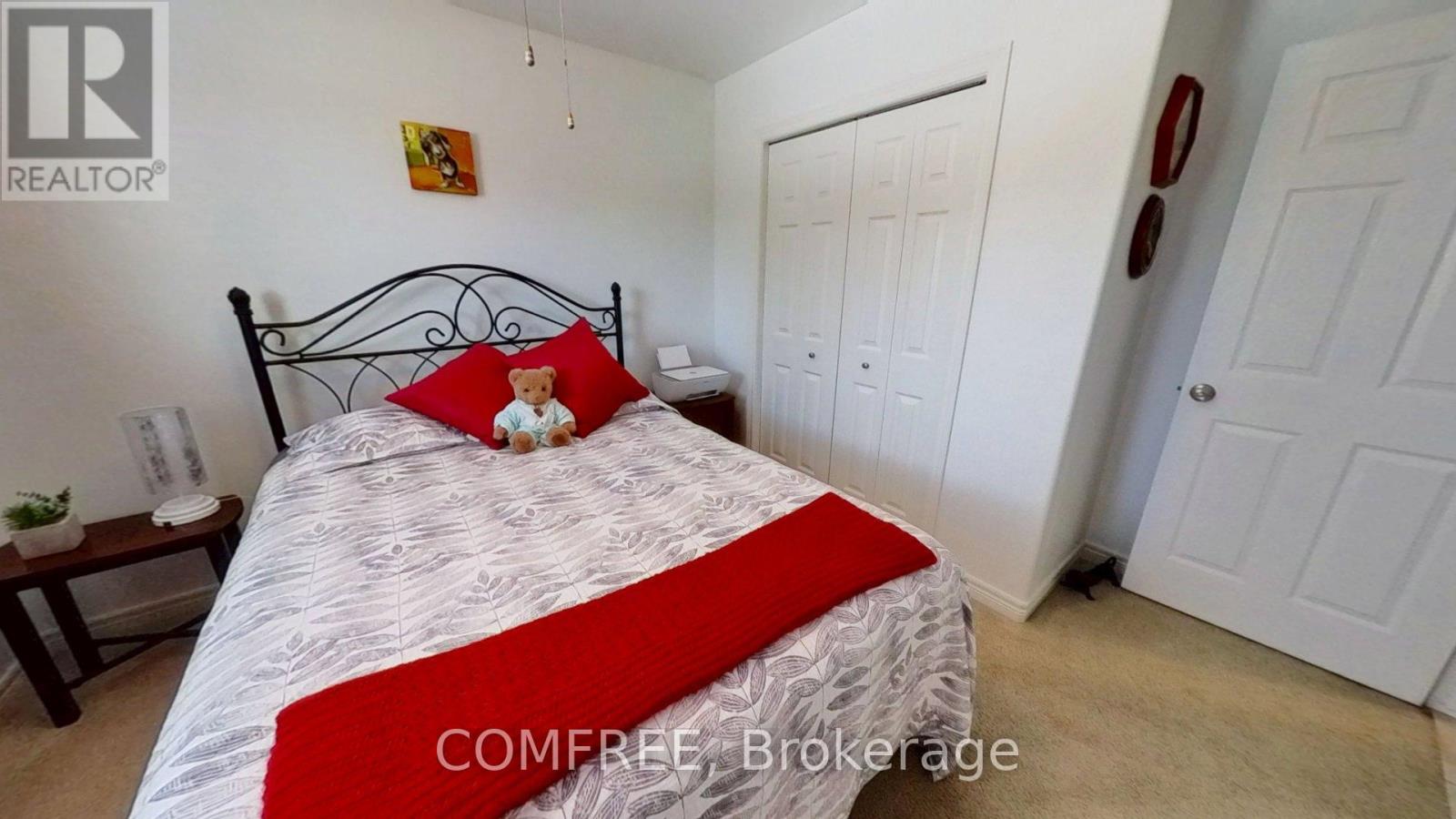 Photo 32 of 20 Normandy Avenue, Kingsville ON