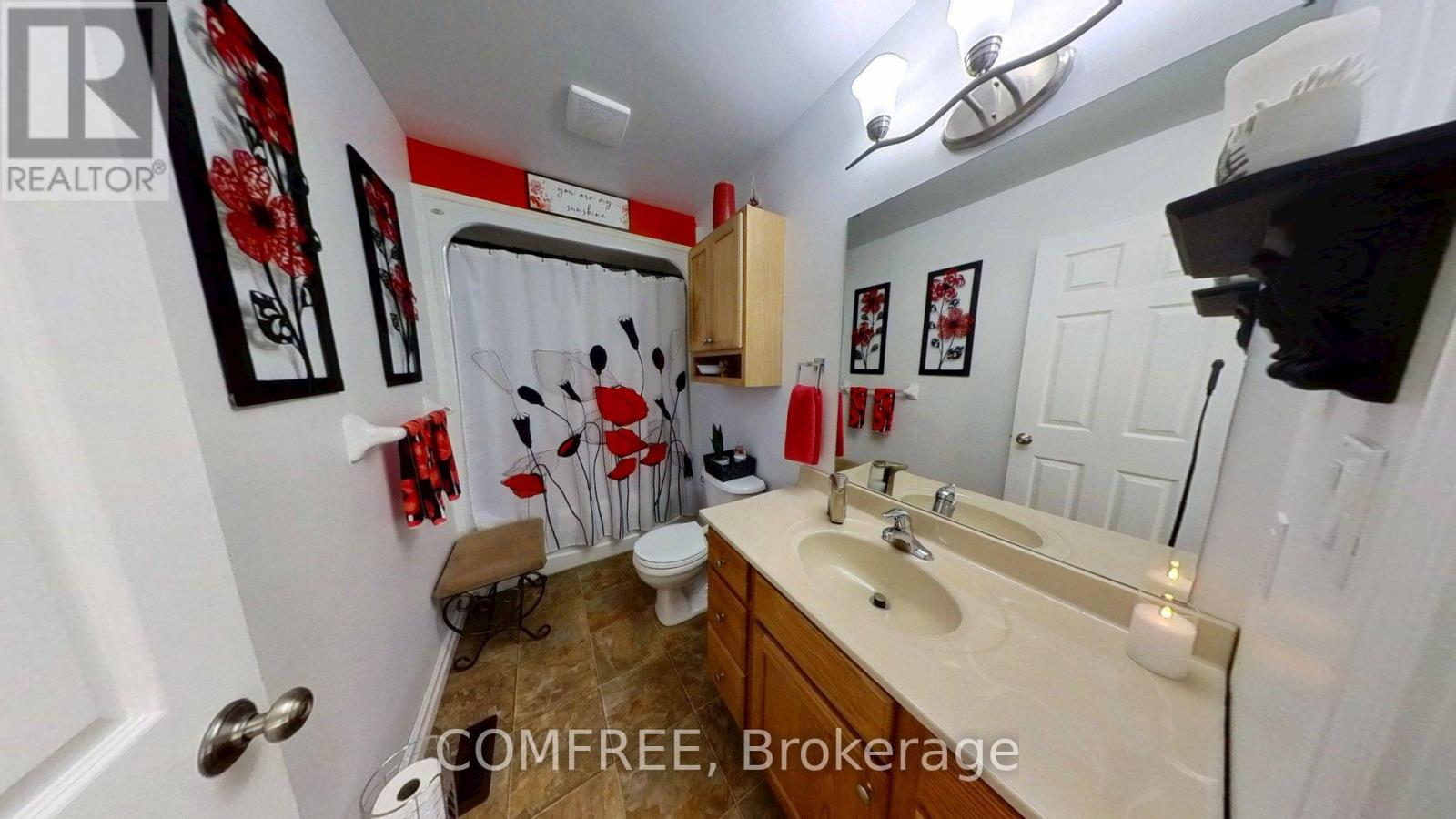 Photo 3 of 20 Normandy Avenue, Kingsville ON