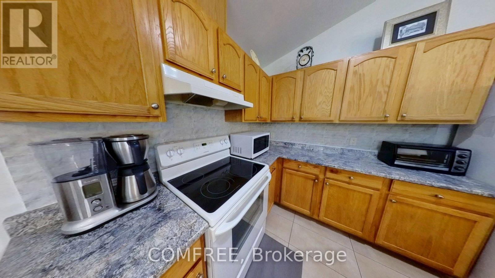 Photo 9 of 20 Normandy Avenue, Kingsville ON