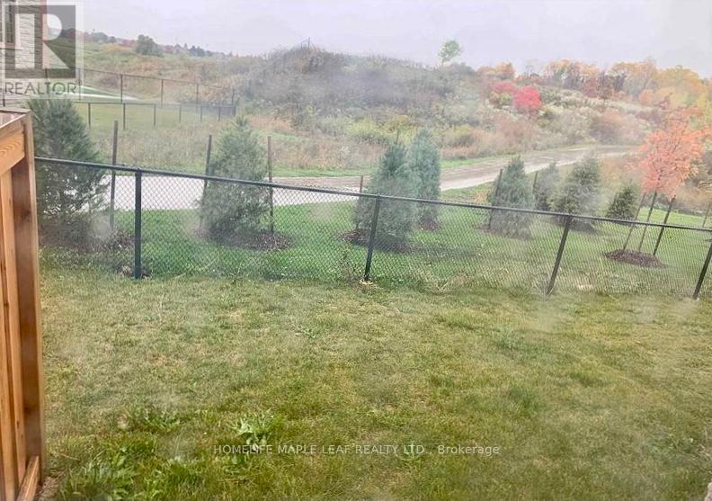 Photo 13 of 54 Miami Grove, Brampton ON