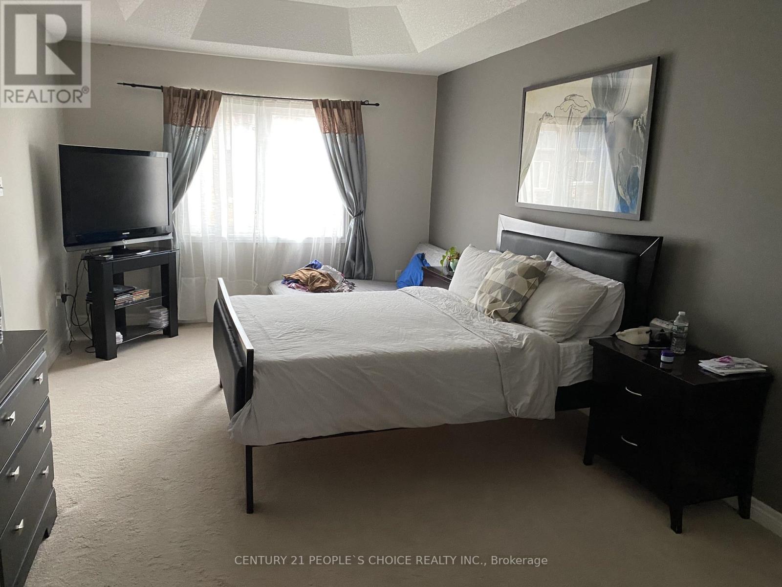 Photo 12 of 4757 Bluefeather Lane, Mississauga ON