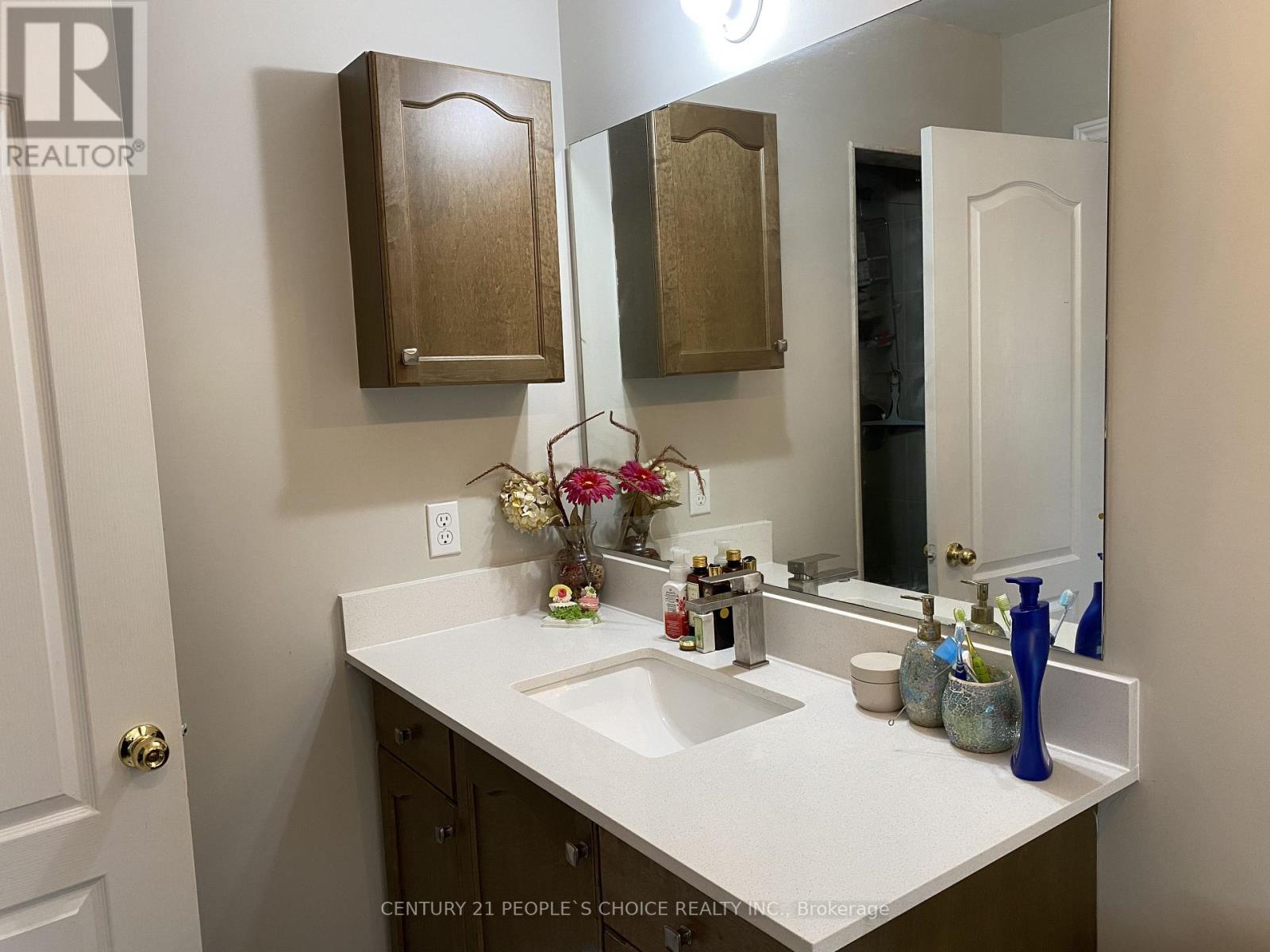 Photo 13 of 4757 Bluefeather Lane, Mississauga ON