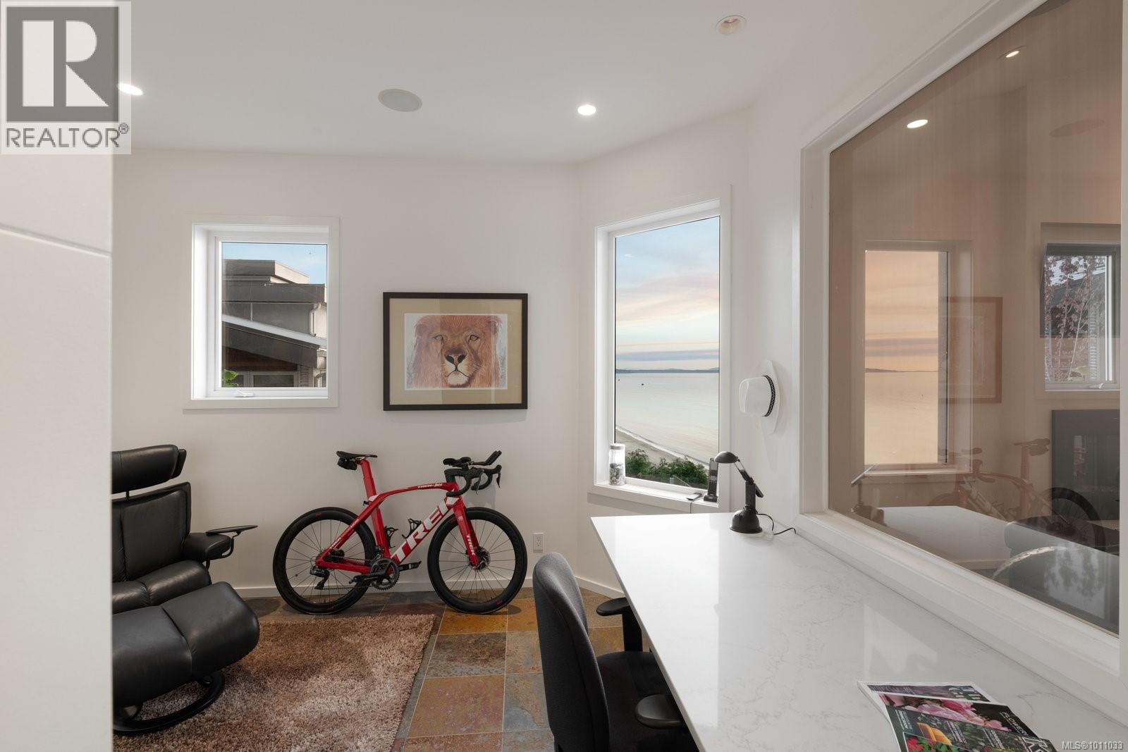  5009 Cordova Bay Road, Saanich