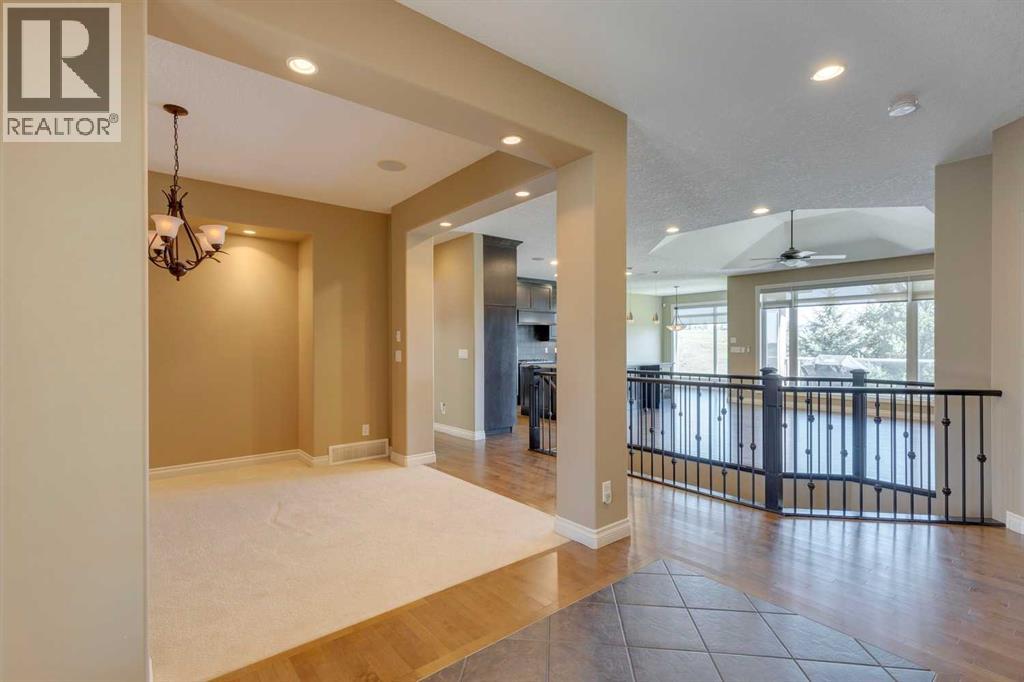 Single Family House for Sale in  Tuscany Ravine Heights NW Tuscany Calgary 