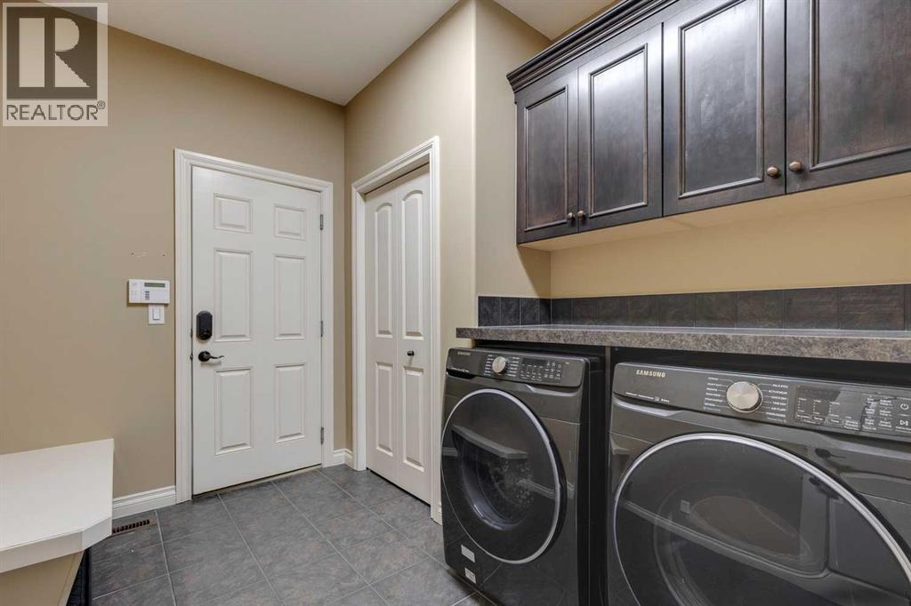 Single Family House for Sale in  Tuscany Ravine Heights NW Tuscany Calgary 