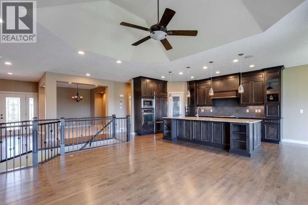 Single Family House for Sale in  Tuscany Ravine Heights NW Tuscany Calgary 
