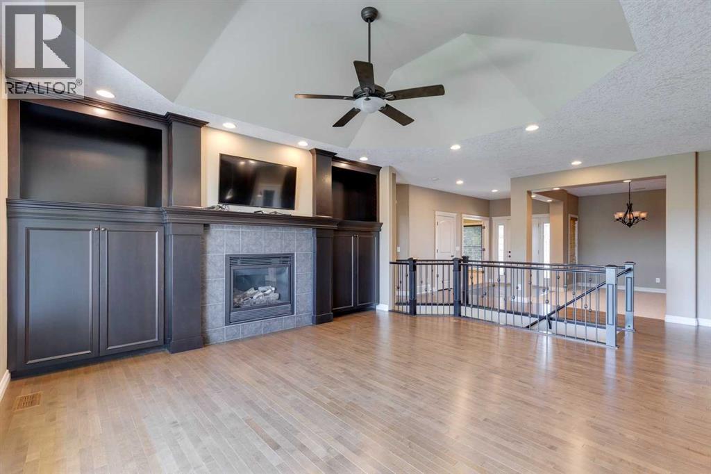 Single Family House for Sale in  Tuscany Ravine Heights NW Tuscany Calgary 