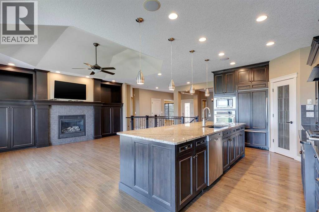 Single Family House for Sale in  Tuscany Ravine Heights NW Tuscany Calgary 
