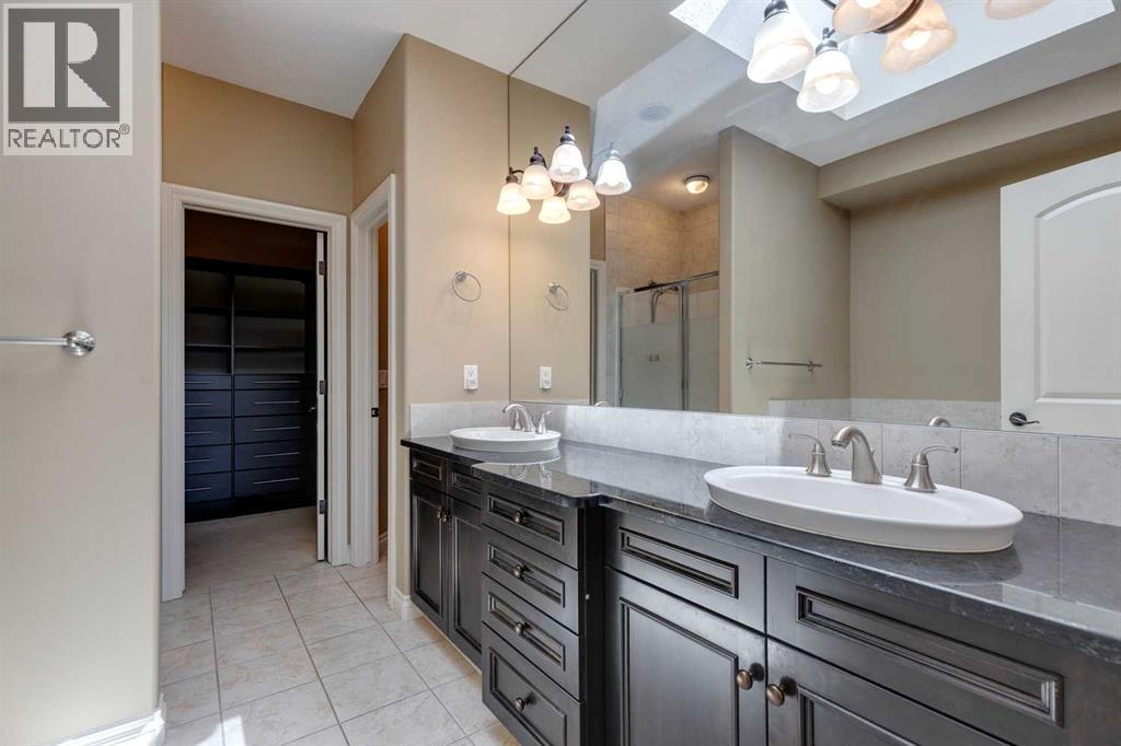 Single Family House for Sale in  Tuscany Ravine Heights NW Tuscany Calgary 