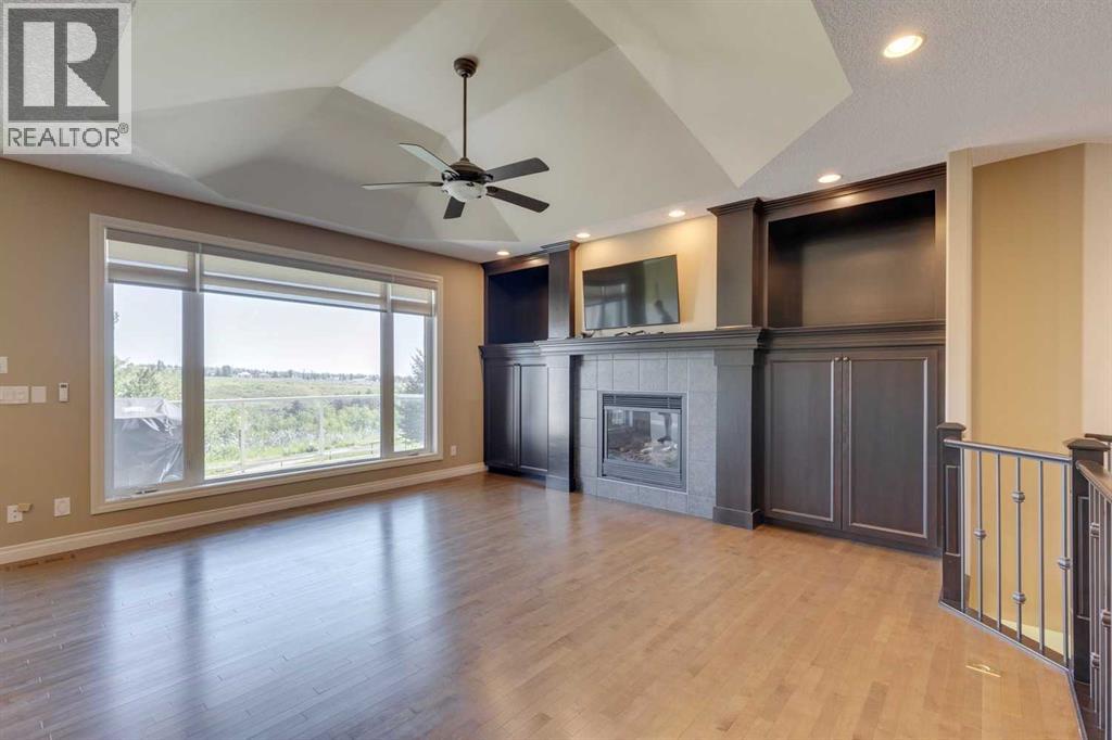 Single Family House for Sale in  Tuscany Ravine Heights NW Tuscany Calgary 