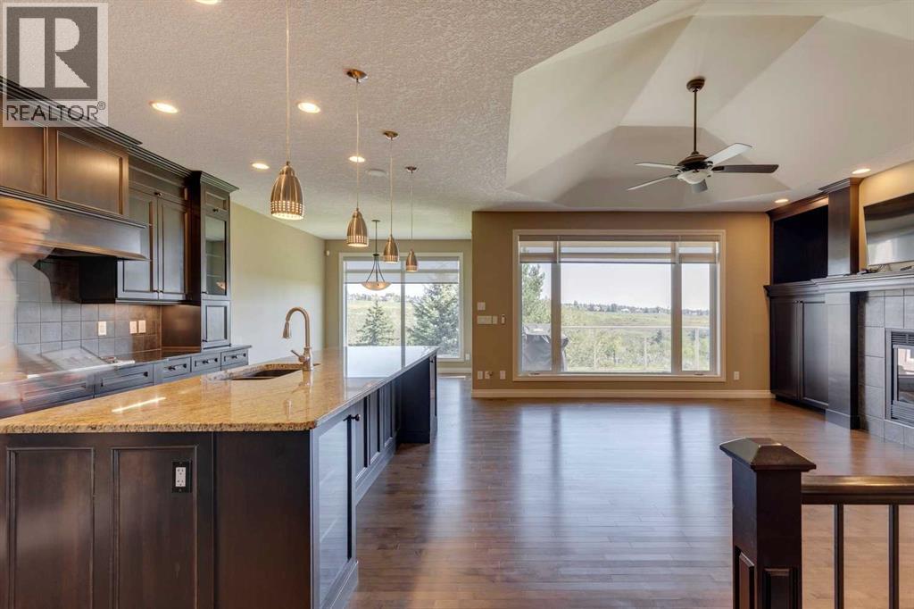 Single Family House for Sale in  Tuscany Ravine Heights NW Tuscany Calgary 