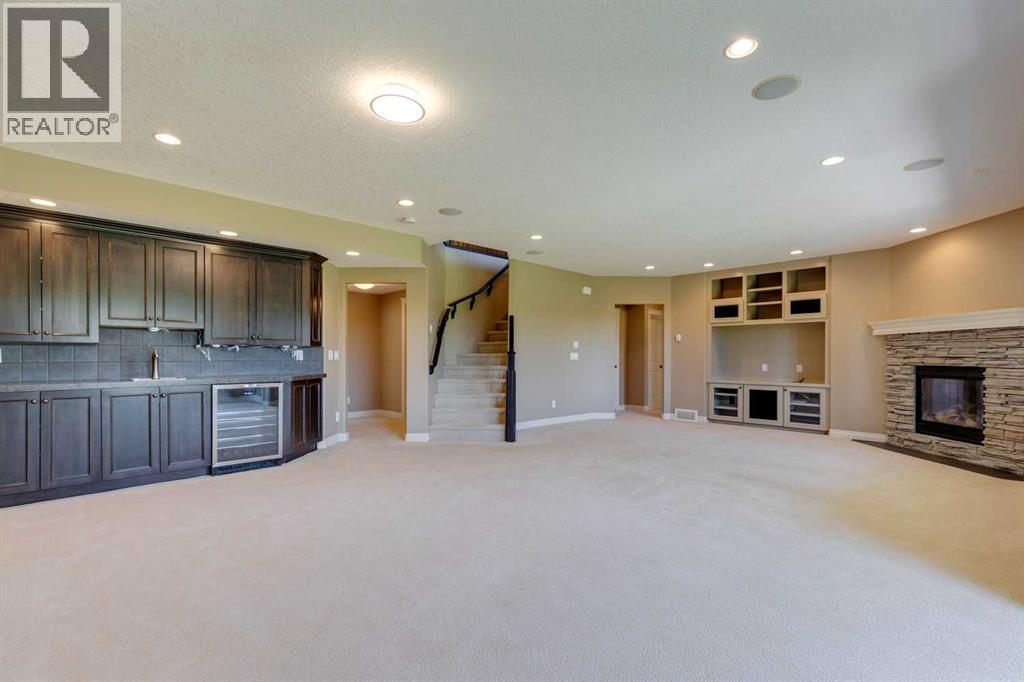 Single Family House for Sale in  Tuscany Ravine Heights NW Tuscany Calgary 