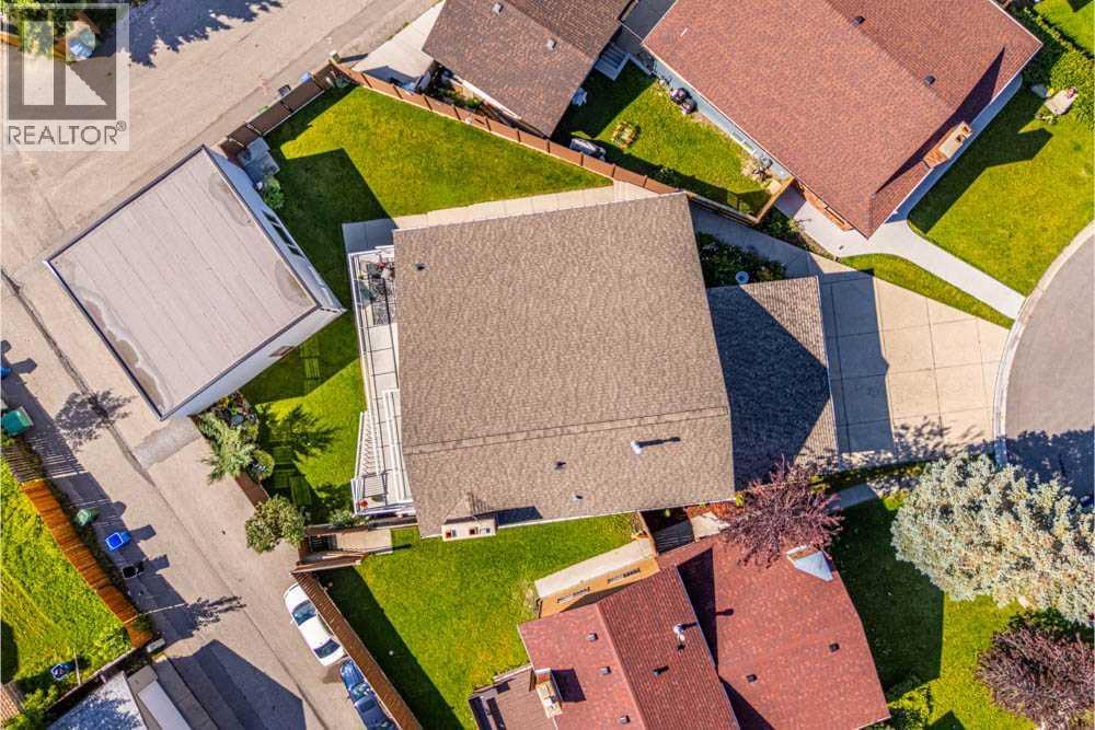 Single Family House for Sale in  Templevale Place NE Temple Calgary 