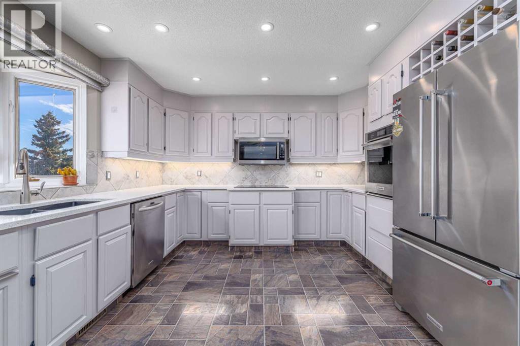 Single Family House for Sale in  Templevale Place NE Temple Calgary 