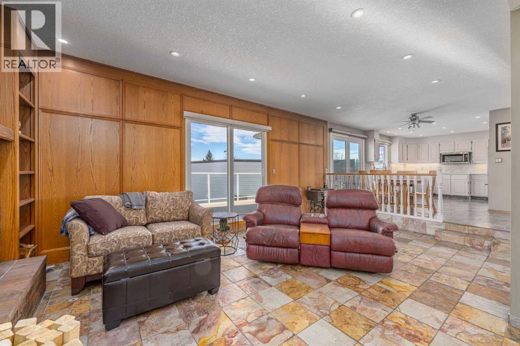 Single Family House for Sale in  Templevale Place NE Temple Calgary 