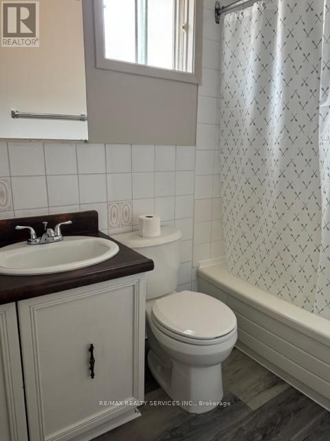 Photo 11 of 2 Wildercroft Avenue, Brampton ON