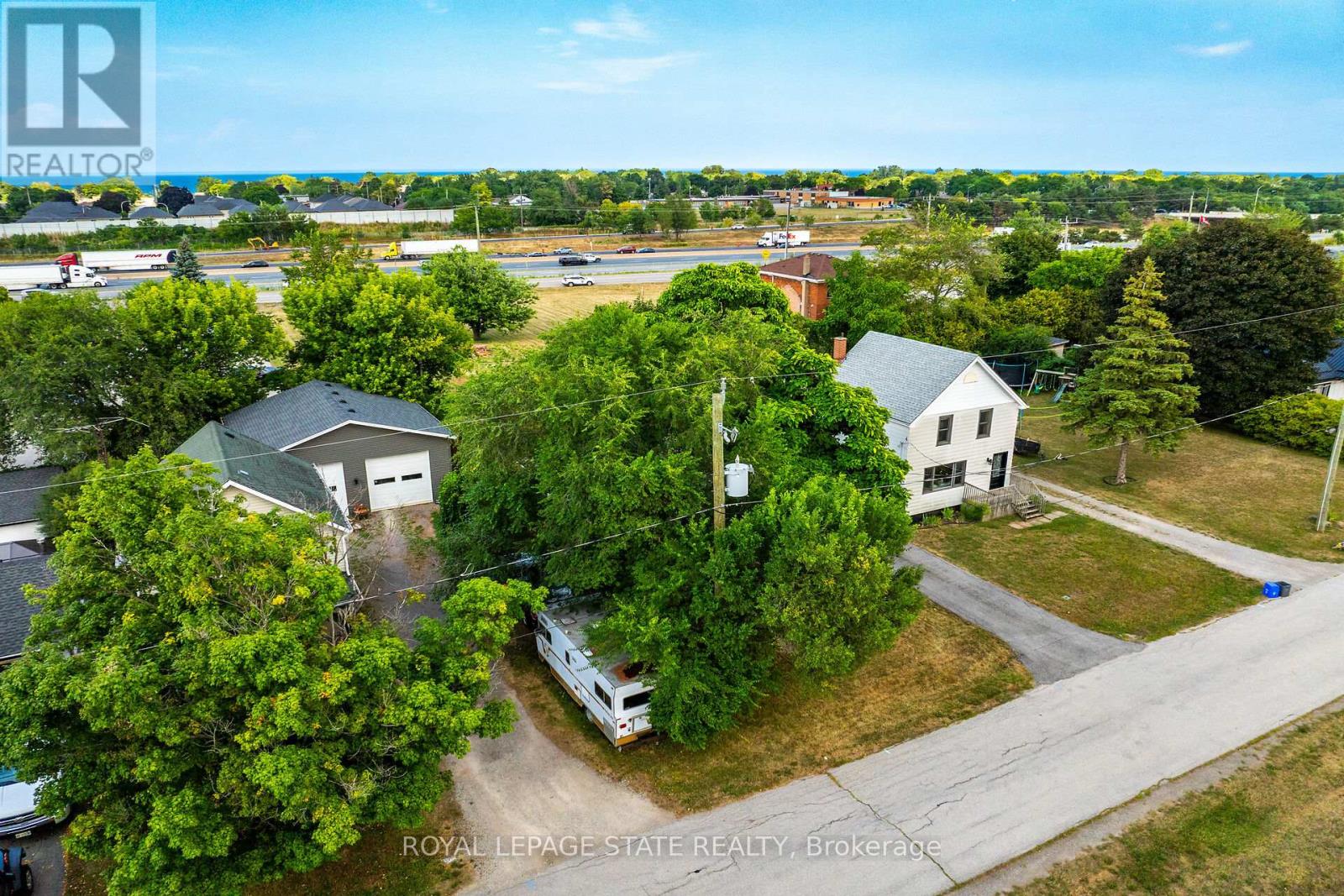 Photo 34 of 6 Lincoln Avenue, Grimsby ON