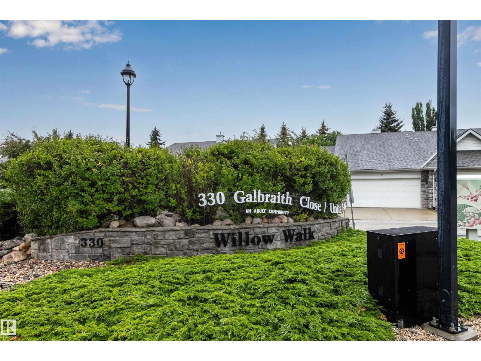 Photo 3 of 36 330 Galbraith Cl Nw, Edmonton AB