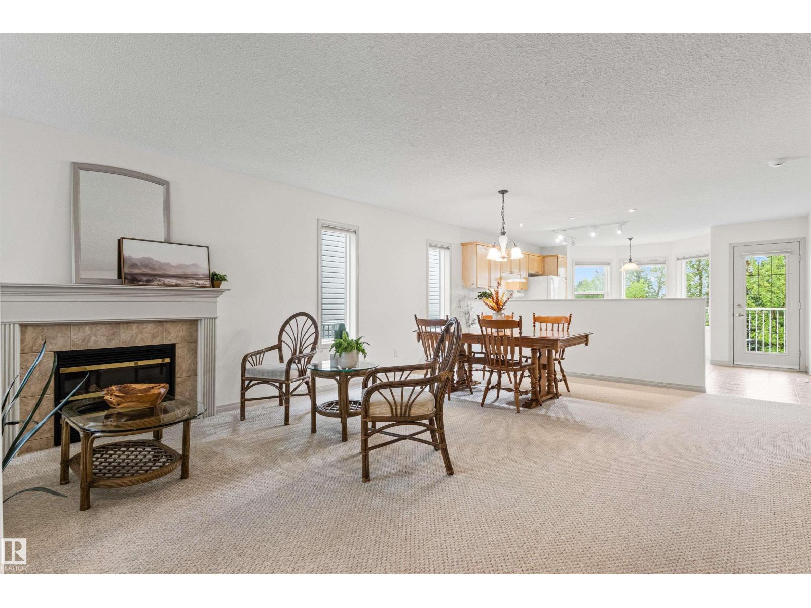 Photo 5 of 36 330 Galbraith Cl Nw, Edmonton AB