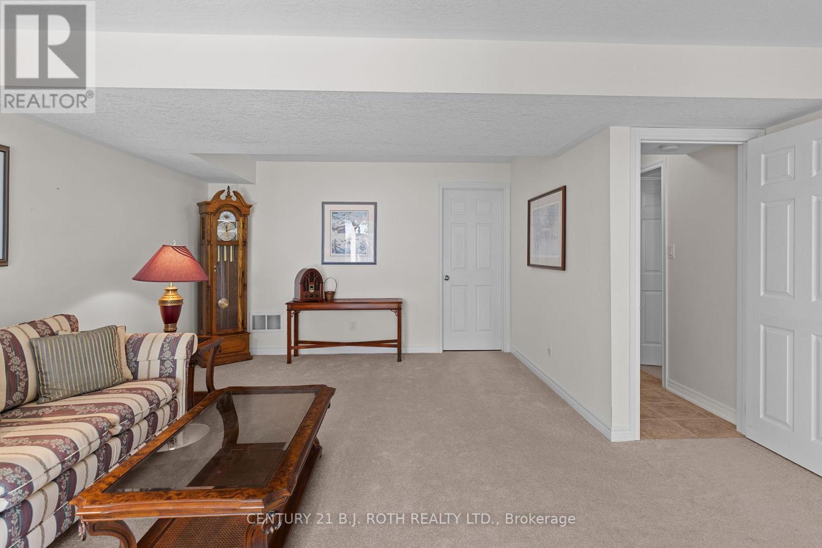 Photo 21 of 8 Canterbury Circle, Orillia ON