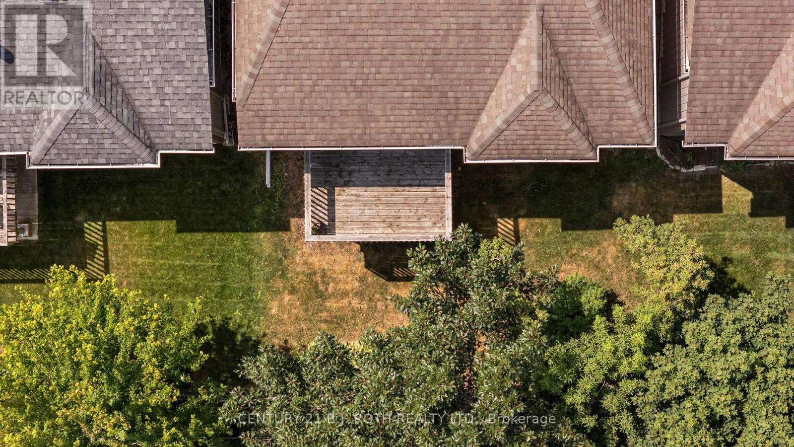 Photo 32 of 8 Canterbury Circle, Orillia ON