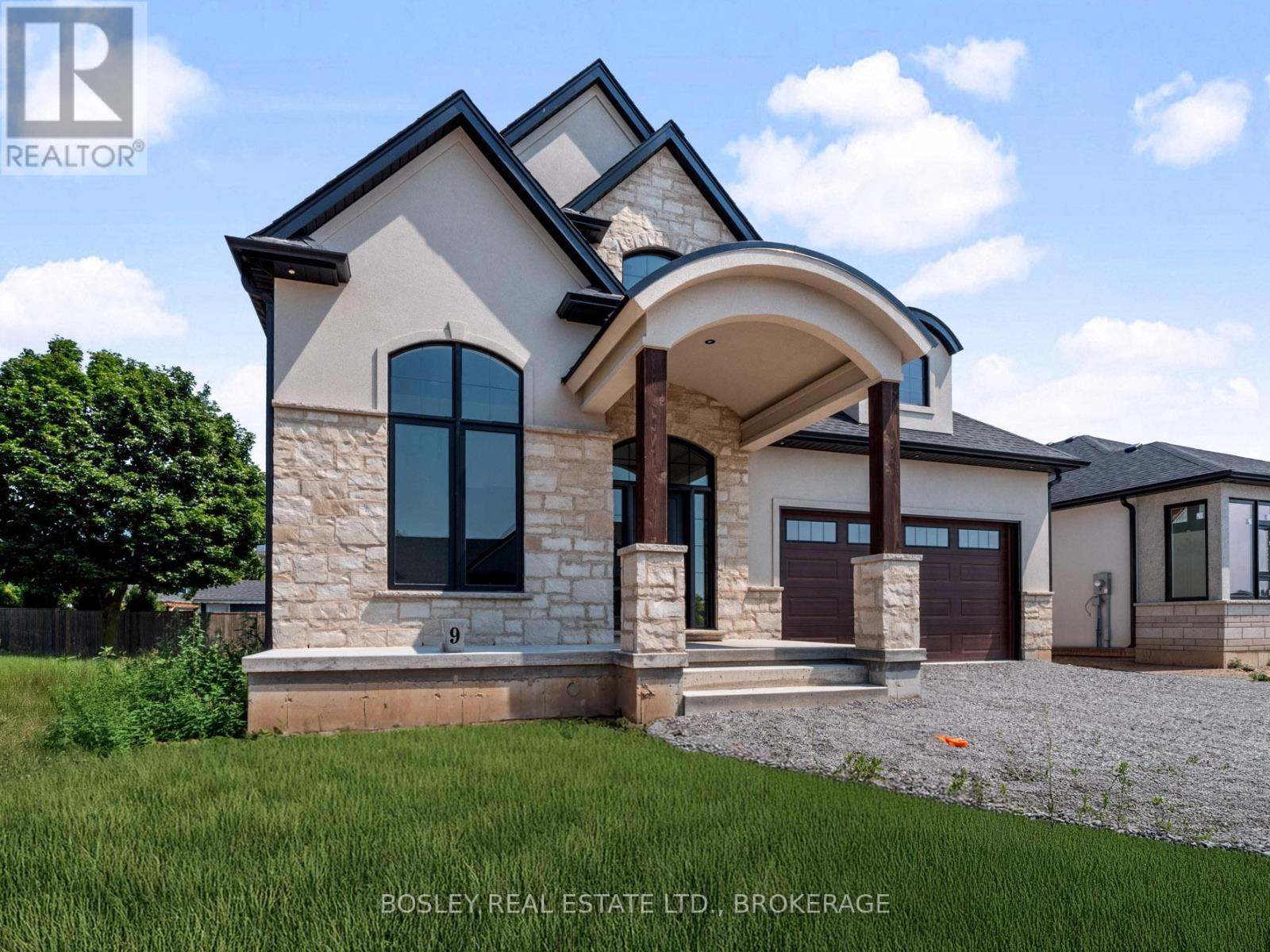 Photo 18 of 9 Oakley Drive, Niagaraonthelake ON