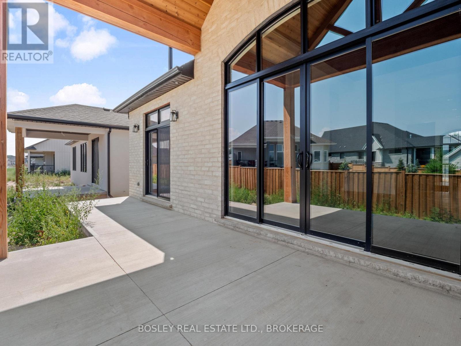 Photo 17 of 9 Oakley Drive, Niagaraonthelake ON