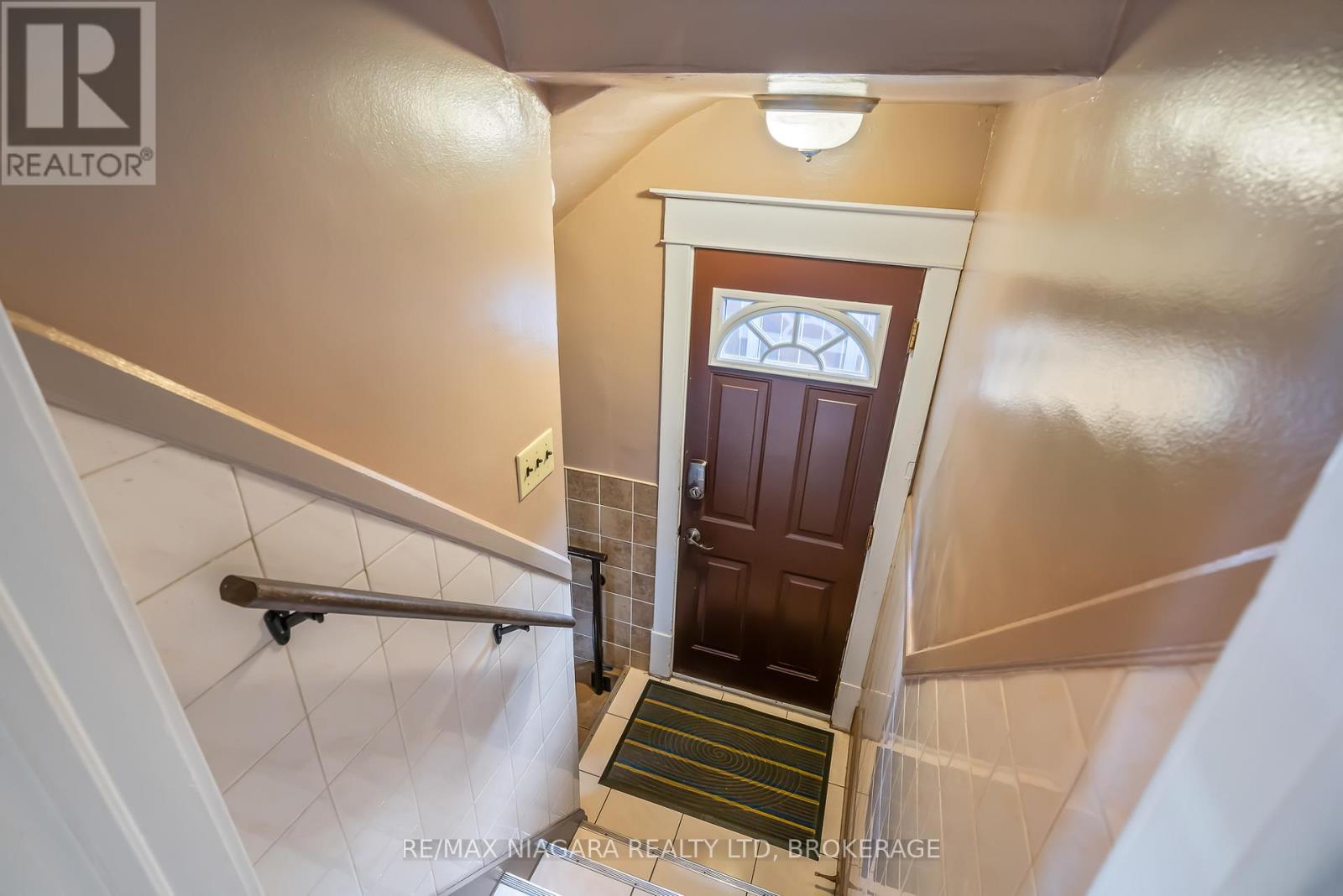 Photo 31 of 4534 Fourth Avenue, Niagara Falls ON