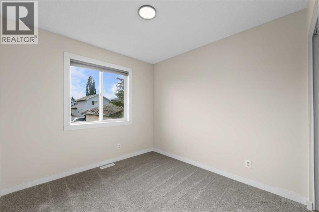 Single Family House Bi-level for Sale in  Laguna Way NE Monterey Park Calgary 