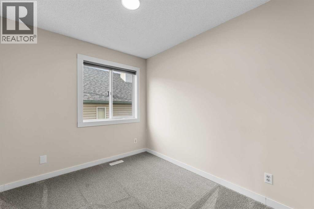 Single Family House Bi-level for Sale in  Laguna Way NE Monterey Park Calgary 
