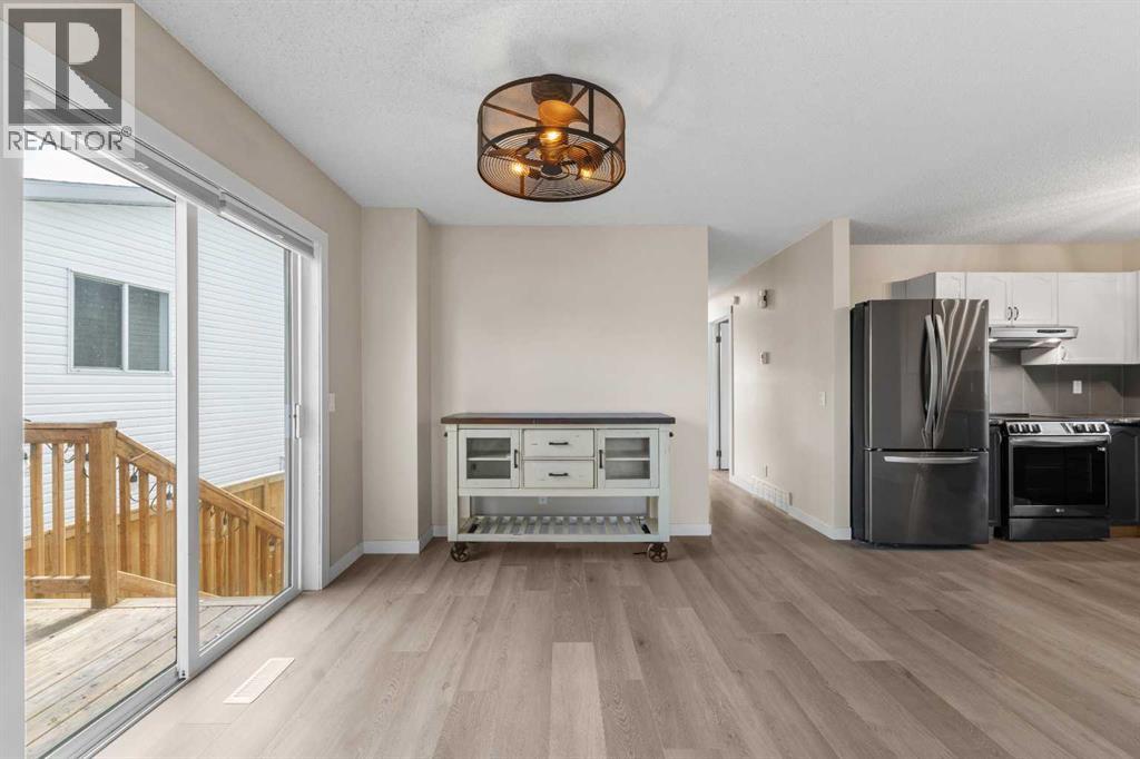 Single Family House Bi-level for Sale in  Laguna Way NE Monterey Park Calgary 