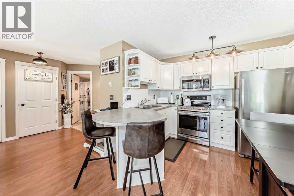 Single Family House for Sale in   Hunterview Drive NW Huntington Hills Calgary 